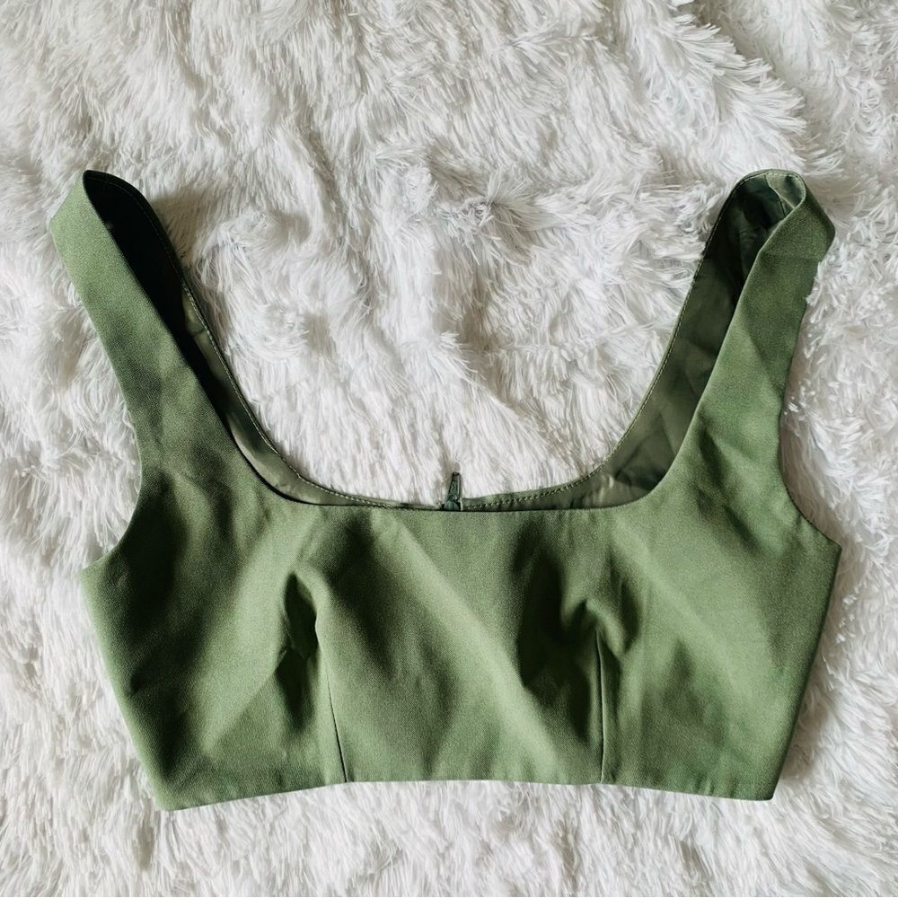 ASOS GREEN CROP TOP - Picture 2 of 5